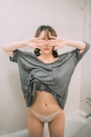 少妇的诱惑完整版_DVD高清免费观看
